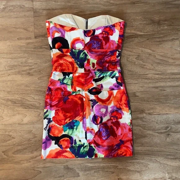 Strapless Floral Mini Dress - Picture 6 of 8